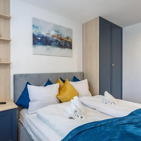 Appartement Odrodzenia 3a *